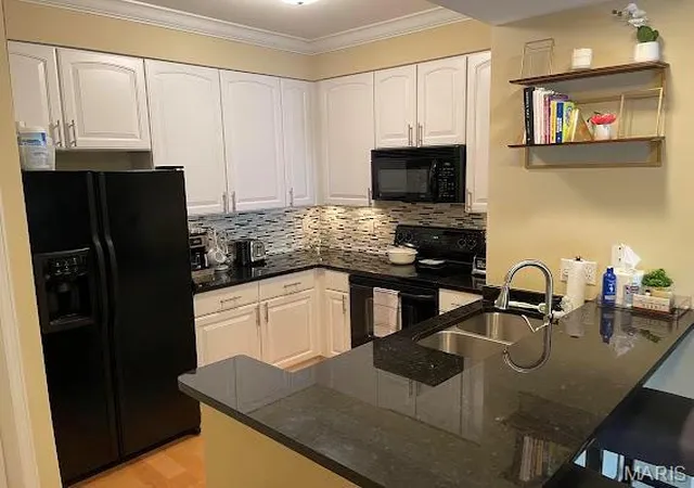 Photo 3 of Condo for sale at 13115 Mill Crossing Ct #300, Saint Louis, MO 63141 | MLS# MIS26038247 | Listing updated on 2026-09-09