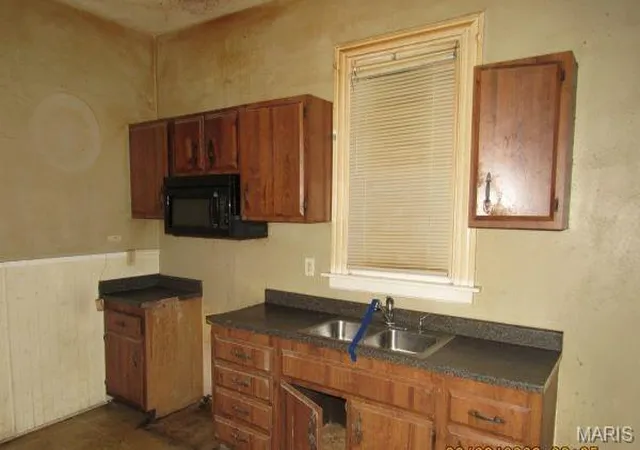Photo 4 of Single family home for sale at 6024 W B St, Belleville, IL 62223 | MLS# MIS26040157 | Listing updated on 2026-09-17