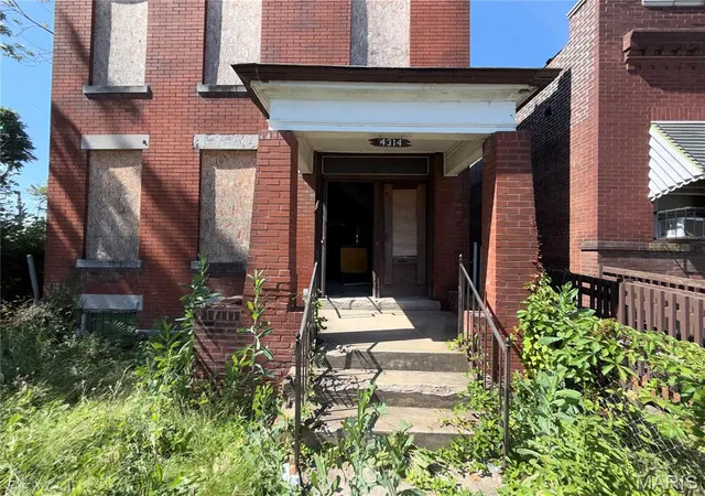 Photo 4 of Single family home for sale at 4314 Penrose St, St Louis, MO 63115 | MLS# MIS26040824 | Listing updated on 2026-09-17