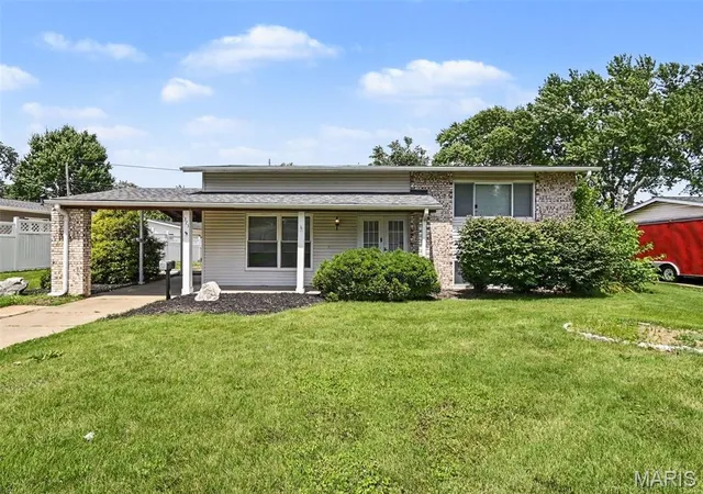 Single family home for sale at 1375 Jackson Ln, Florissant, MO 63031 | MLS# MIS26041542