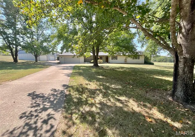 Photo 3 of Single family home for sale at 9013 County Road 6750, West Plains, MO 65775 | MLS# MIS26042384 | Listing updated on 2026-10-13