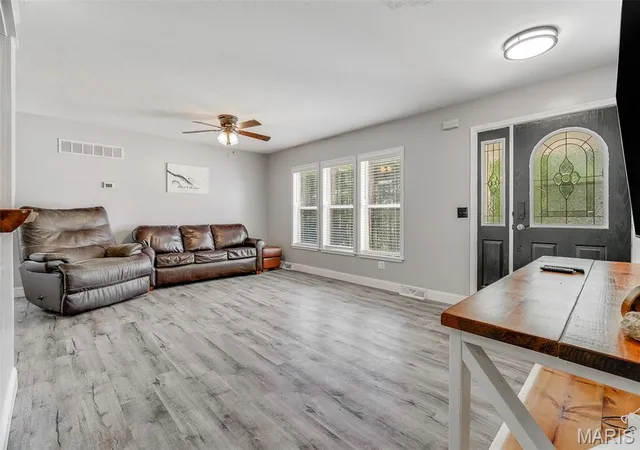 Photo 3 of Single family home for sale at 16021 Pellikan Ln, Grafton, IL 62037 | MLS# MIS26042789 | Listing updated on 2026-09-27