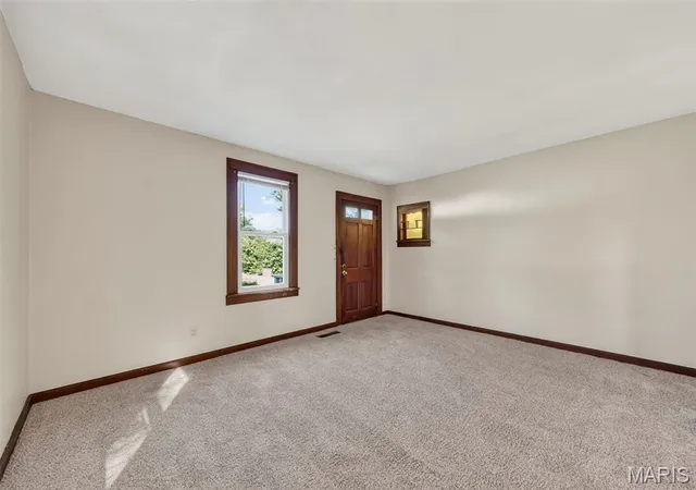 Photo 4 of Single family home for sale at 340 Kemper St, Troy, MO 63379 | MLS# MIS26044555 | Listing updated on 2026-09-18
