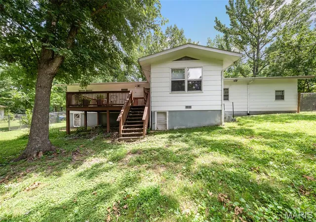 Photo 2 of Single family home for sale at 435 Forest Ln, Saint James, MO 65559 | MLS# MIS26044741 | Listing updated on 2026-09-16