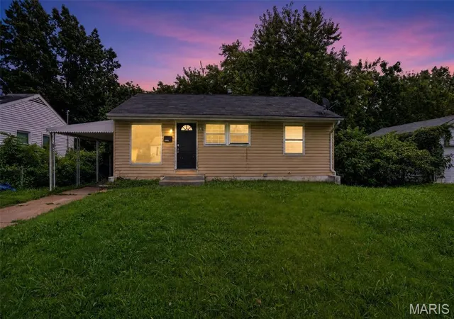 Photo 1 of Single family home for sale at 10308 Galloway Dr, Saint Louis, MO 63137 | MLS# MIS26044824 | Listing updated on 2026-09-30