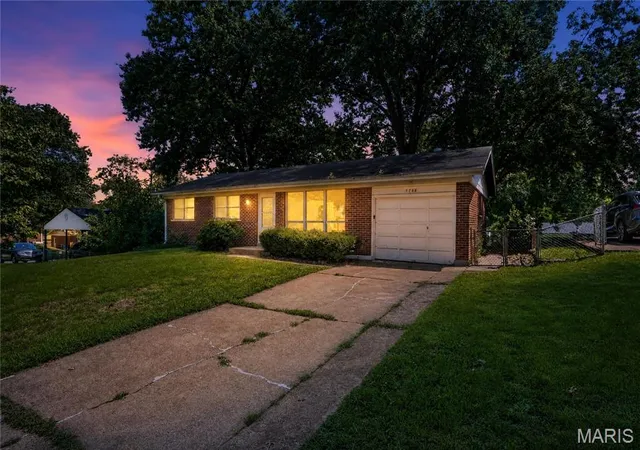 Photo 2 of Single family home for sale at 1758 Dowd Dr, Saint Louis, MO 63136 | MLS# MIS26044826 | Listing updated on 2026-09-17