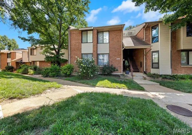 Condo for sale at 5266 Cedarstone Ct #D, Saint Louis, MO 63129 | MLS# MIS26045569