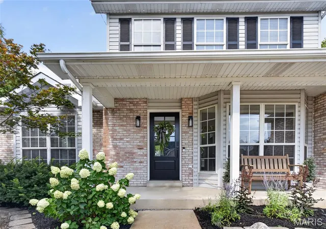 Photo 2 of Sale Pending at 1 Adventura Dr, Festus, MO 63028 | MLS# MIS26046093 | Listing updated on 2026-09-09