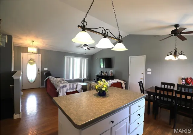 Photo 4 of Single family home for sale at 70 Swan Ln, Farmington, MO 63640 | MLS# MIS26046192 | Listing updated on 2026-09-22