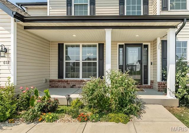 Photo 3 of Single family home for sale at 612 Monarch Dr, O Fallon, IL 62269 | MLS# MIS26048490 | Listing updated on 2026-10-04