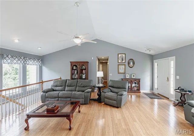Photo 4 of Single family home for sale at 4870 Country Club Dr, High Ridge, MO 63049 | MLS# MIS26048517 | Listing updated on 2026-10-09