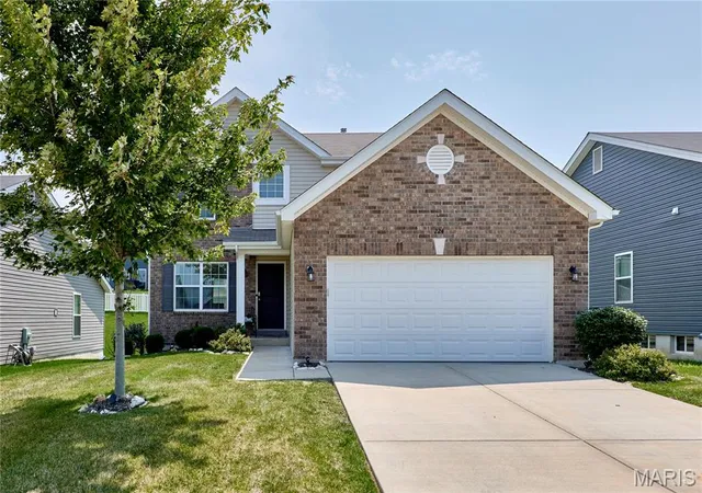 Photo 1 of Sale Pending at 224 Quiet Bend Dr, Wentzville, MO 63385 | MLS# MIS26049552 | Listing updated on 2026-09-16