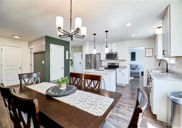 Photo 3 of Sale Pending at 224 Quiet Bend Dr, Wentzville, MO 63385 | MLS# MIS26049552 | Listing updated on 2026-09-16