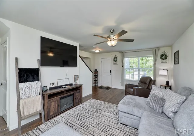 Photo 3 of Sale Pending at 224 Quiet Bend Dr, Wentzville, MO 63385 | MLS# MIS26049552 | Listing updated on 2026-09-16