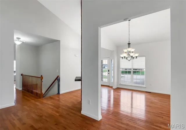 Photo 3 of Single family home for sale at 3406 Chippewa Dr, Belleville, IL 62221 | MLS# MIS26049935 | Listing updated on 2026-10-02