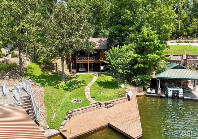 Photo 3 of Single family home for sale at 2026 Oak Wy, Perryville, MO 63775 | MLS# MIS26050520 | Listing updated on 2026-09-17