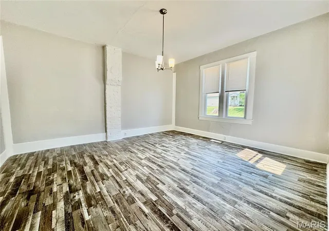 Photo 3 of Single family home for sale at 420 E Mckinley St, Belleville, IL 62220 | MLS# MIS26050590 | Listing updated on 2026-10-06