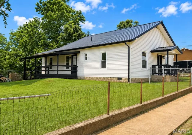Photo 3 of Single family home for sale at 204 Church, Leadwood, MO 63653 | MLS# MIS26051153 | Listing updated on 2026-09-16
