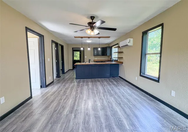 Photo 3 of Single family home for sale at 815 Grand Ave, Poplar Bluff, MO 63901 | MLS# MIS26051585 | Listing updated on 2026-09-16
