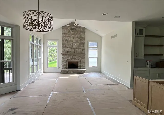 Photo 2 of Single family home for sale at 753 Silver Buck Ln, Chesterfield, MO 63005 | MLS# MIS26051672 | Listing updated on 2026-09-17