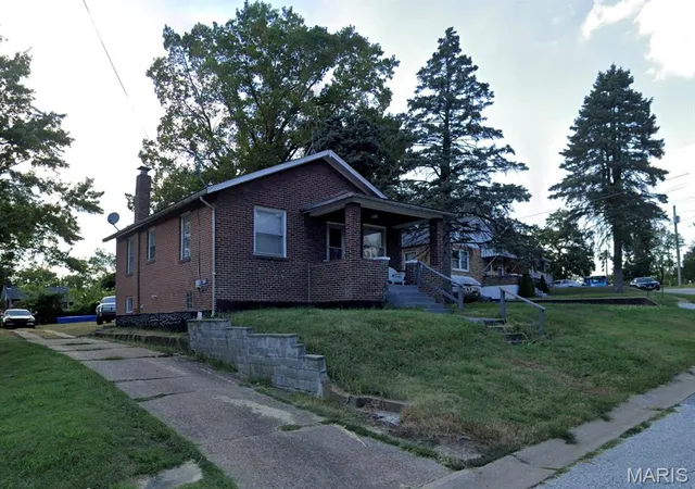 Photo 2 of Single family home for sale at 3105 Thelma Ave, Saint Louis, MO 63121 | MLS# MIS26051950 | Listing updated on 2026-09-16