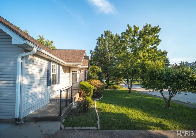 Photo 4 of Single family home for sale at 821 Cambridge Dr, Rolla, MO 65401 | MLS# MIS26052139 | Listing updated on 2026-09-17