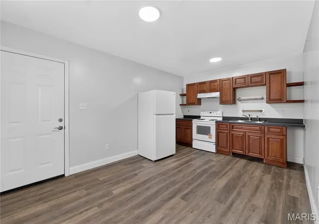 Photo 2 of Multi family home for sale at 8404 Halls Ferry Rd, Saint Louis, MO 63147 | MLS# MIS26052146 | Listing updated on 2026-09-17