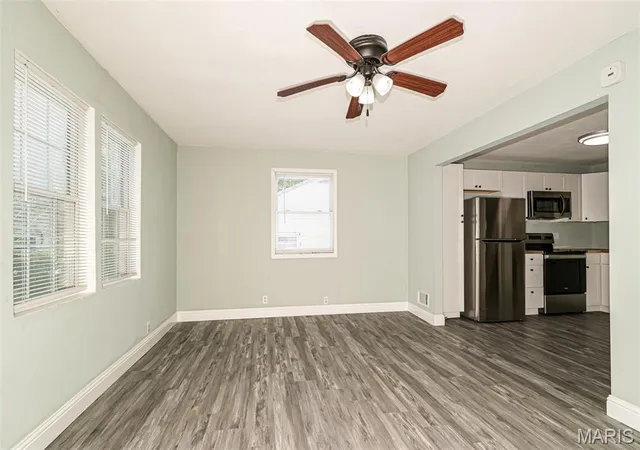Photo 3 of Sale Pending at 920 Maupin St, Saint Clair, MO 63077 | MLS# MIS26052267 | Listing updated on 2026-09-23