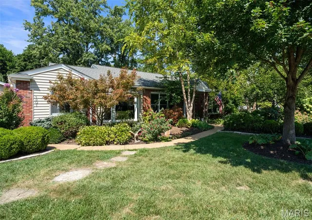 Photo 1 of Single family home for sale at 1201 Kortwright Ave, Saint Louis, MO 63119 | MLS# MIS26053156 | Listing updated on 2026-09-16