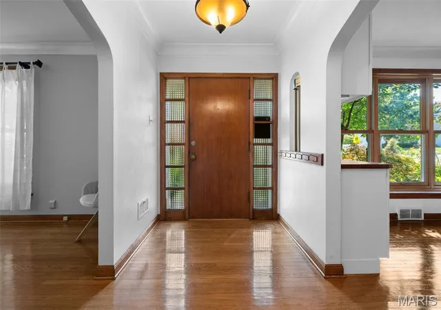 Photo 4 of Single family home for sale at 1201 Kortwright Ave, Saint Louis, MO 63119 | MLS# MIS26053156 | Listing updated on 2026-09-16