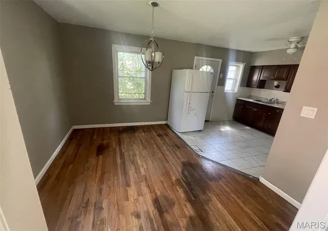Photo 4 of Single family home for sale at 13 Saint Margaret Ct, Florissant, MO 63031 | MLS# MIS26054117 | Listing updated on 2026-09-18