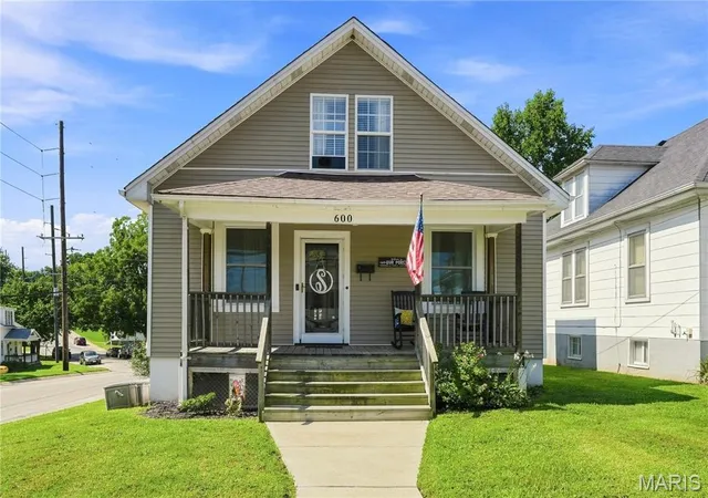 Photo 1 of Single family home for sale at 600 W 2nd St, Washington, MO 63090 | MLS# MIS26054228 | Listing updated on 2026-09-16