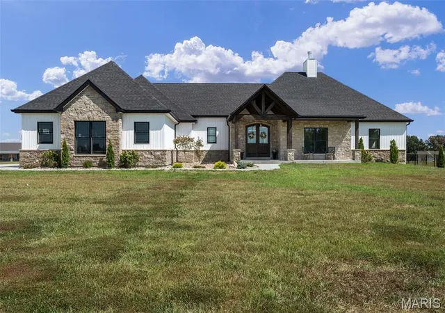 Photo 2 of Single family home for sale at 3150 Dyer Rd, O'fallon, MO 63366 | MLS# MIS26054853 | Listing updated on 2026-09-19