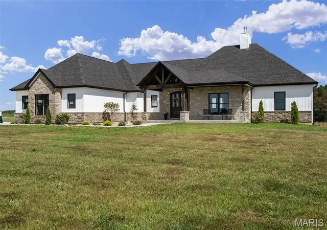 Photo 3 of Single family home for sale at 3150 Dyer Rd, O'fallon, MO 63366 | MLS# MIS26054853 | Listing updated on 2026-09-19