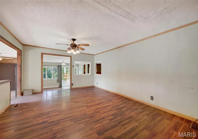 Photo 4 of Single family home for sale at 15905 Hardin Ln, St Robert, MO 65584 | MLS# MIS26054854 | Listing updated on 2026-09-22
