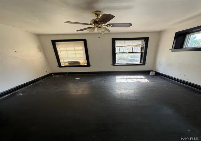 Listing Photo 5 - Condo for sale in building located at 5211 Louisiana Ave, Saint Louis, MO 63111