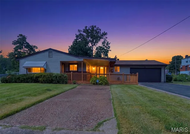 Photo 1 of Single family home for sale at 2531 Wismer Ave, St Louis, MO 63114 | MLS# MIS26055487 | Listing updated on 2026-09-17