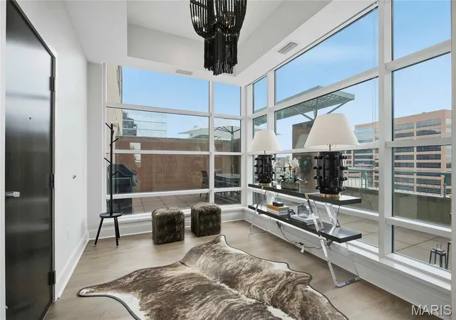 Photo 3 of Condo for sale at 8025 Maryland Ave #7A, Saint Louis, MO 63105 | MLS# MIS26055500 | Listing updated on 2026-09-24