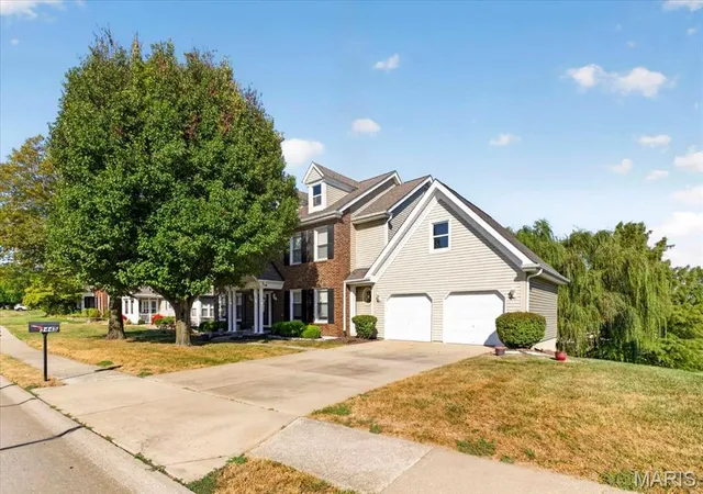 Photo 3 of Single family home for sale at 3445 Riverchase Pkwy, St Charles, MO 63301 | MLS# MIS26055557 | Listing updated on 2026-10-06