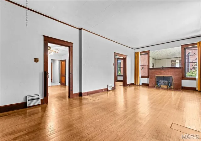 Photo 3 of Single family home for sale at 603 Sycamore St, Belleville, IL 62220 | MLS# MIS26055956 | Listing updated on 2026-09-22
