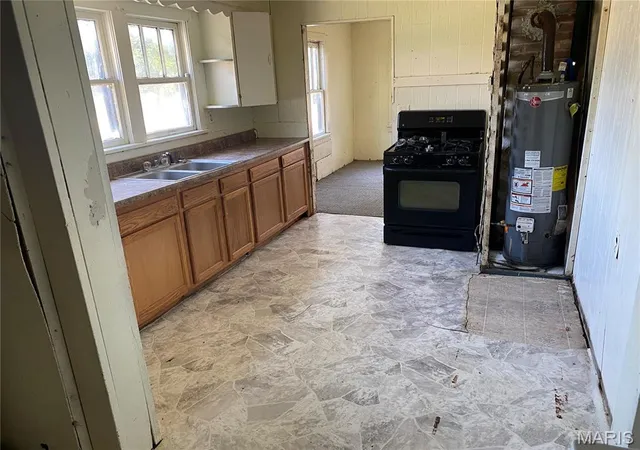 Photo 4 of Single family home for sale at 429 Arthur St, Poplar Bluff, MO 63901 | MLS# MIS26055998 | Listing updated on 2026-10-02