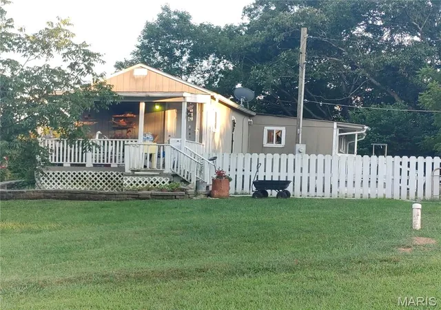 Photo 1 of Single family home for sale at 16 County Rd 215, Middle Brook, MO 63656 | MLS# MIS26056420 | Listing updated on 2026-09-16