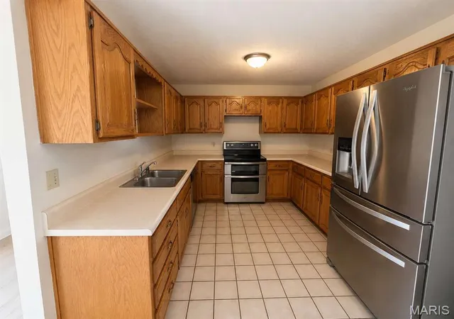 Photo 4 of Single family home for sale at 1401 Woodspice Trl, Lebanon, MO 65536 | MLS# MIS26056487 | Listing updated on 2026-09-17