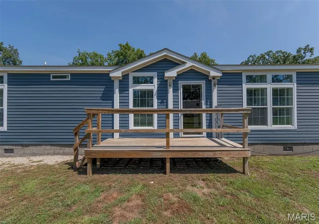 Photo 2 of Manufactured home for sale at 301 Pleasant Ave, Bland, MO 65014 | MLS# MIS26056593 | Listing updated on 2026-09-18