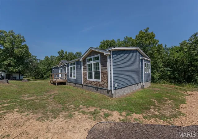 Photo 3 of Manufactured home for sale at 301 Pleasant Ave, Bland, MO 65014 | MLS# MIS26056593 | Listing updated on 2026-09-18