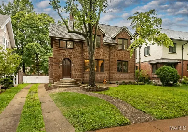 Photo 2 of Single family home for sale at 789 Yale Ave, University City, MO 63130 | MLS# MIS26056831 | Listing updated on 2026-09-23