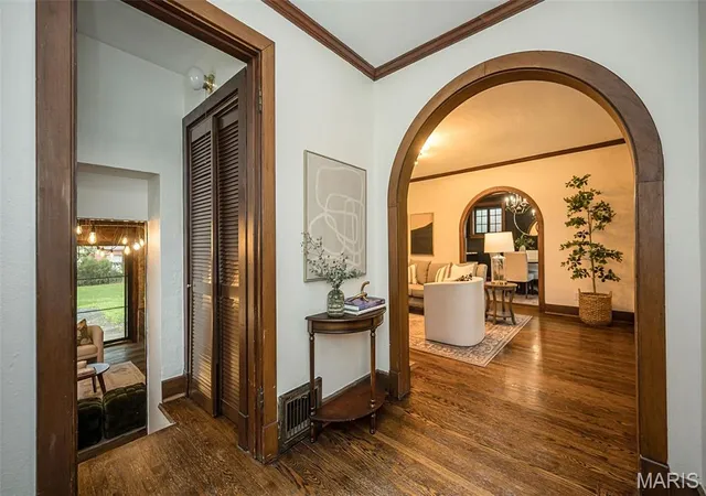 Photo 4 of Single family home for sale at 789 Yale Ave, University City, MO 63130 | MLS# MIS26056831 | Listing updated on 2026-09-23