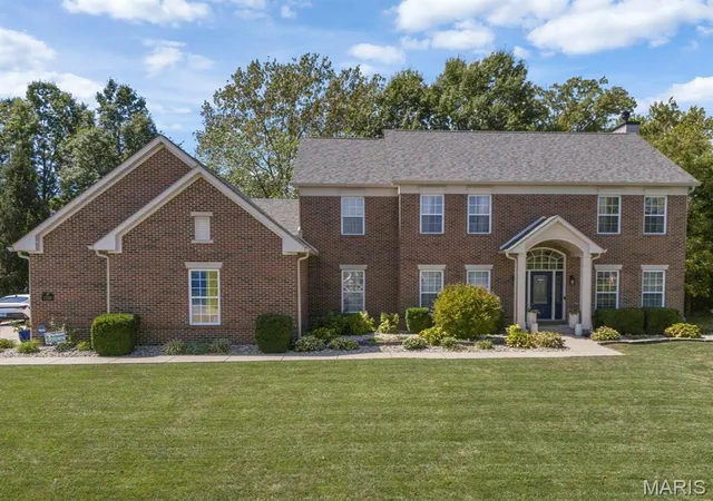 Photo 3 of Single family home for sale at 1319 Merganser Blvd, Swansea, IL 62226 | MLS# MIS26057340 | Listing updated on 2026-09-17