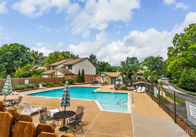 Photo 34 of Sale Pending at 2044 Falling Brk Dr, Maryland Heights, MO 63043 | MLS# MIS26057427 | Listing updated on 2026-10-13