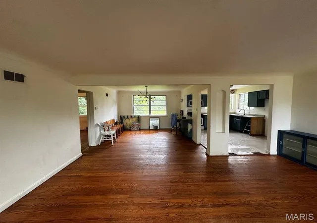 Photo 3 of Single family home for sale at 1823 Parker Rd, Saint Louis, MO 63138 | MLS# MIS26057567 | Listing updated on 2026-10-03